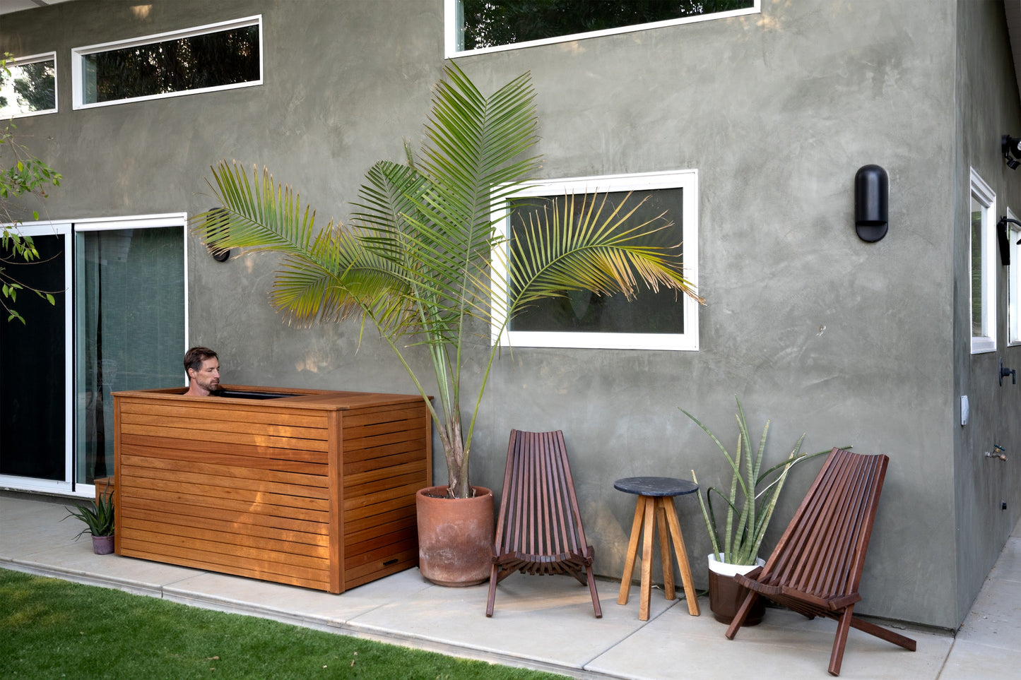 Pacific Plunge-Mahogany Handcrafted Standard Cold Plunge Tub