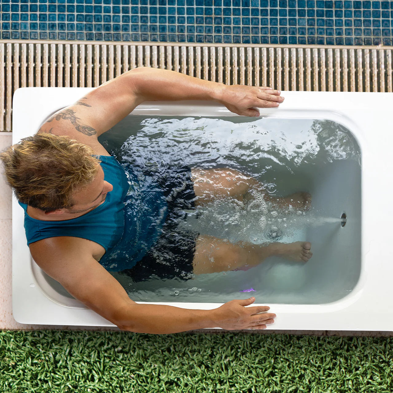 K-PLUNGE Iroquois All-in-One Cold Plunge and Hot Tub with Built-in Chiller