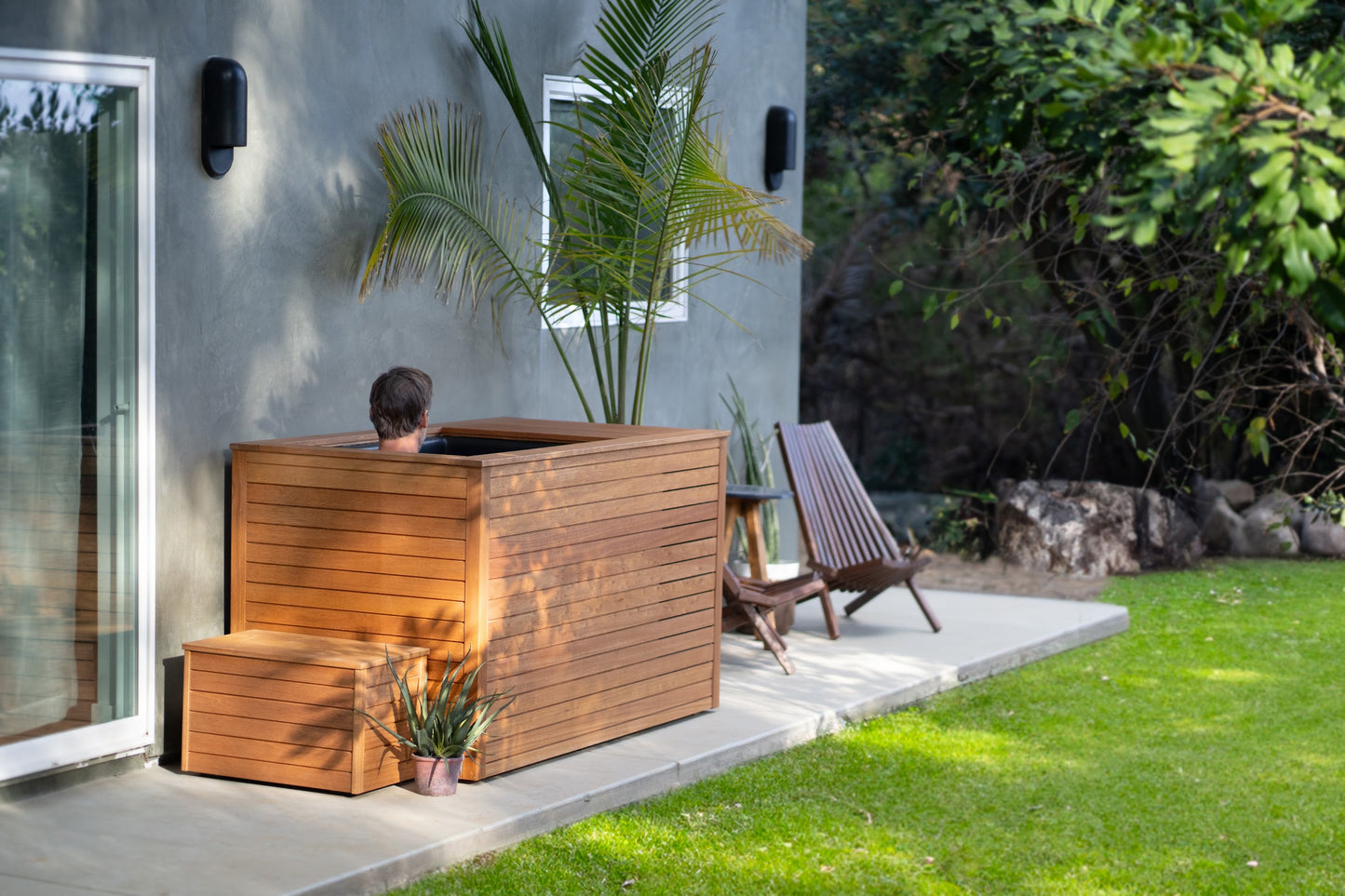 Pacific Plunge-Mahogany Handcrafted Standard Cold Plunge Tub