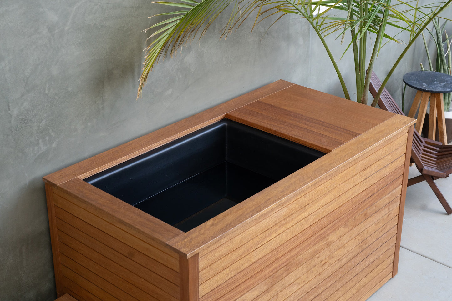 Pacific Plunge-Mahogany Handcrafted Standard Cold Plunge Tub